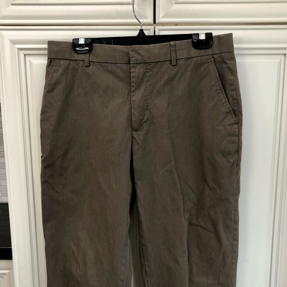 Banana Republic menโs Modern fit khaki pants - Picture 2 of 8